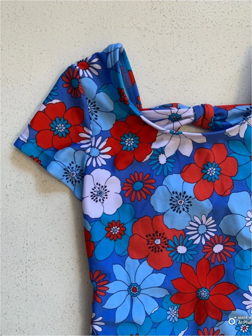 Cat & Jack Girl’s Blue & Red Floral Short Sleeve Swimsuit Size XS NWT Beach Vaca
